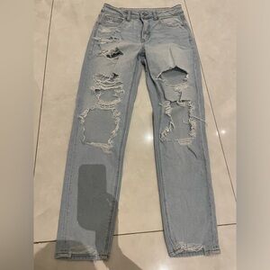 American Eagle Light-wash Ripped Mom Jeans